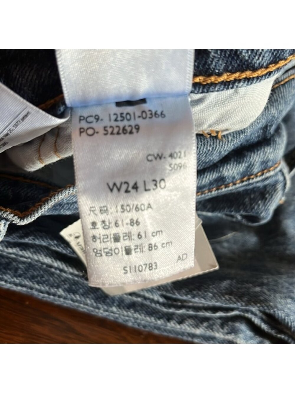 Levi’s 501 Original Fit Jeans Size 24 Medium Blue Wash - Picture 13 of 15